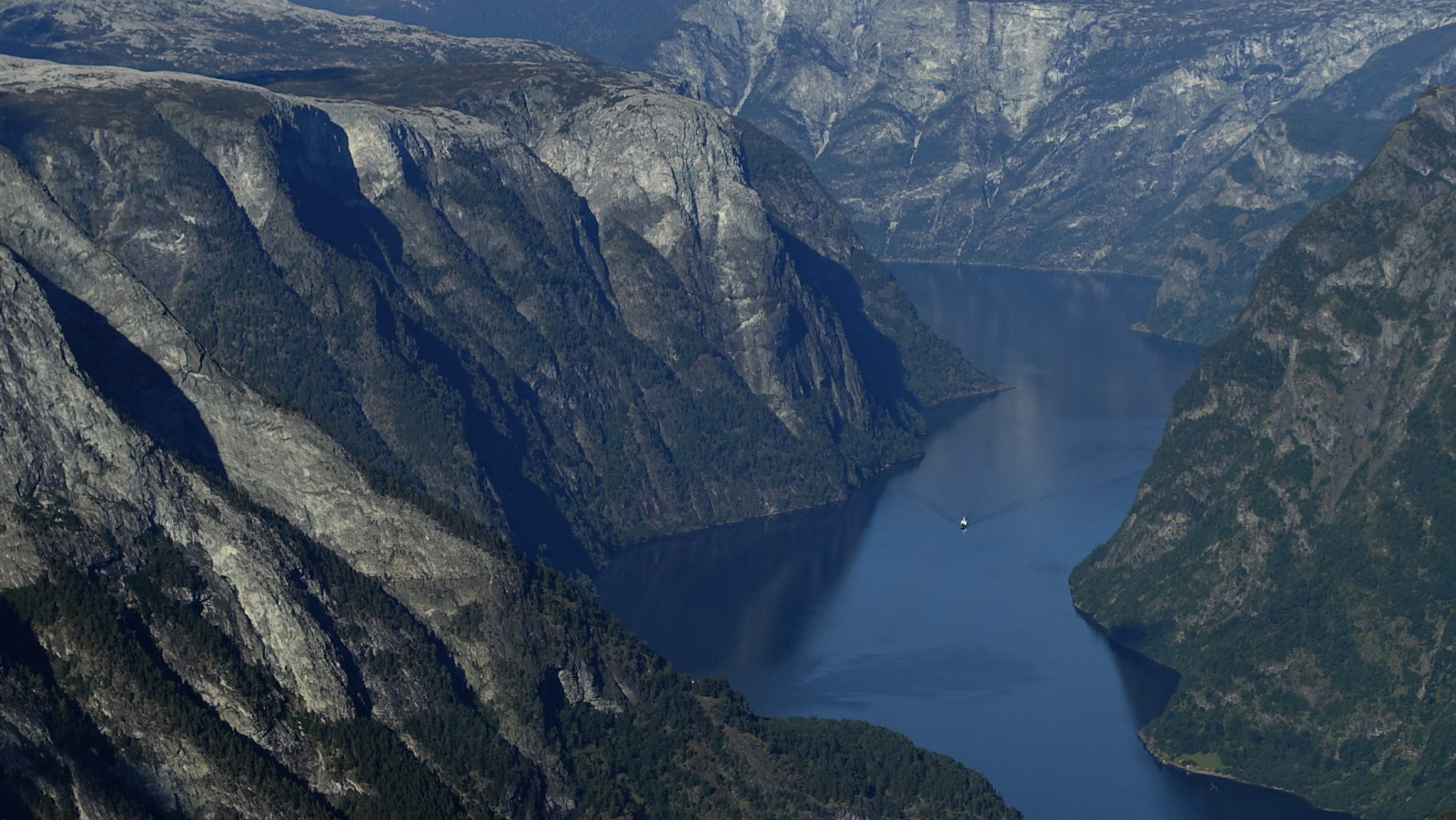 Klicke auf die Grafik für eine vergrößerte Ansicht  Name: 2025 Norge 0652.jpg Ansichten: 0 Größe: 646,7 KB ID: 3354228