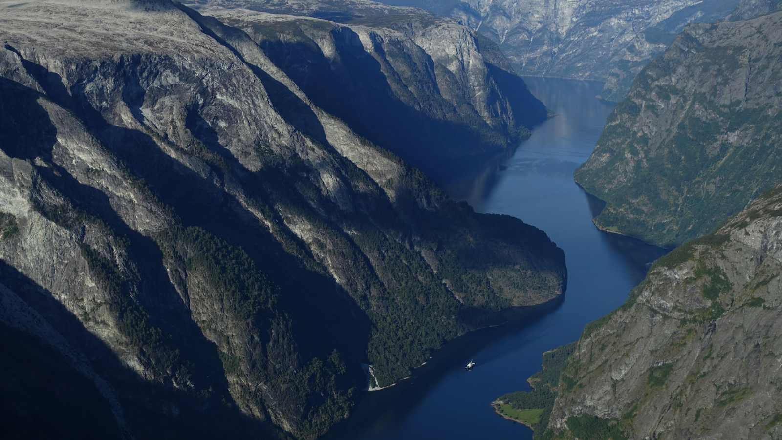 Klicke auf die Grafik für eine vergrößerte Ansicht  Name: 2025 Norge 0656.jpg Ansichten: 0 Größe: 617,4 KB ID: 3354229