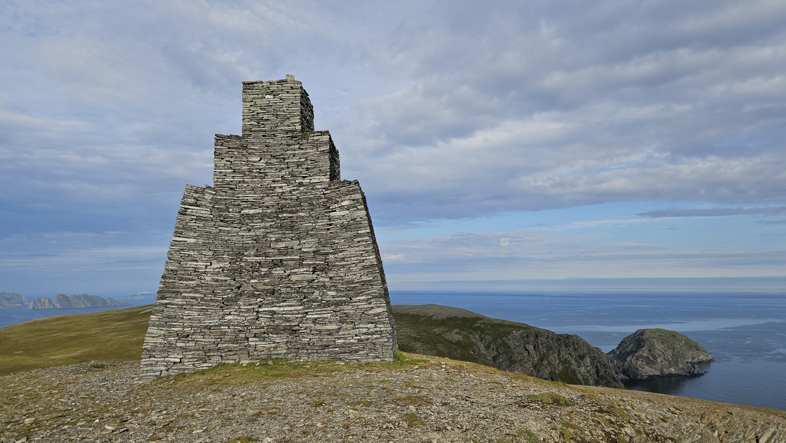 Klicke auf die Grafik für eine vergrößerte Ansicht

Name: 20250903_084146 Kjottvikvarden von Nahem.jpg
Ansichten: 0
Größe: 644,7 KB
ID: 3354253