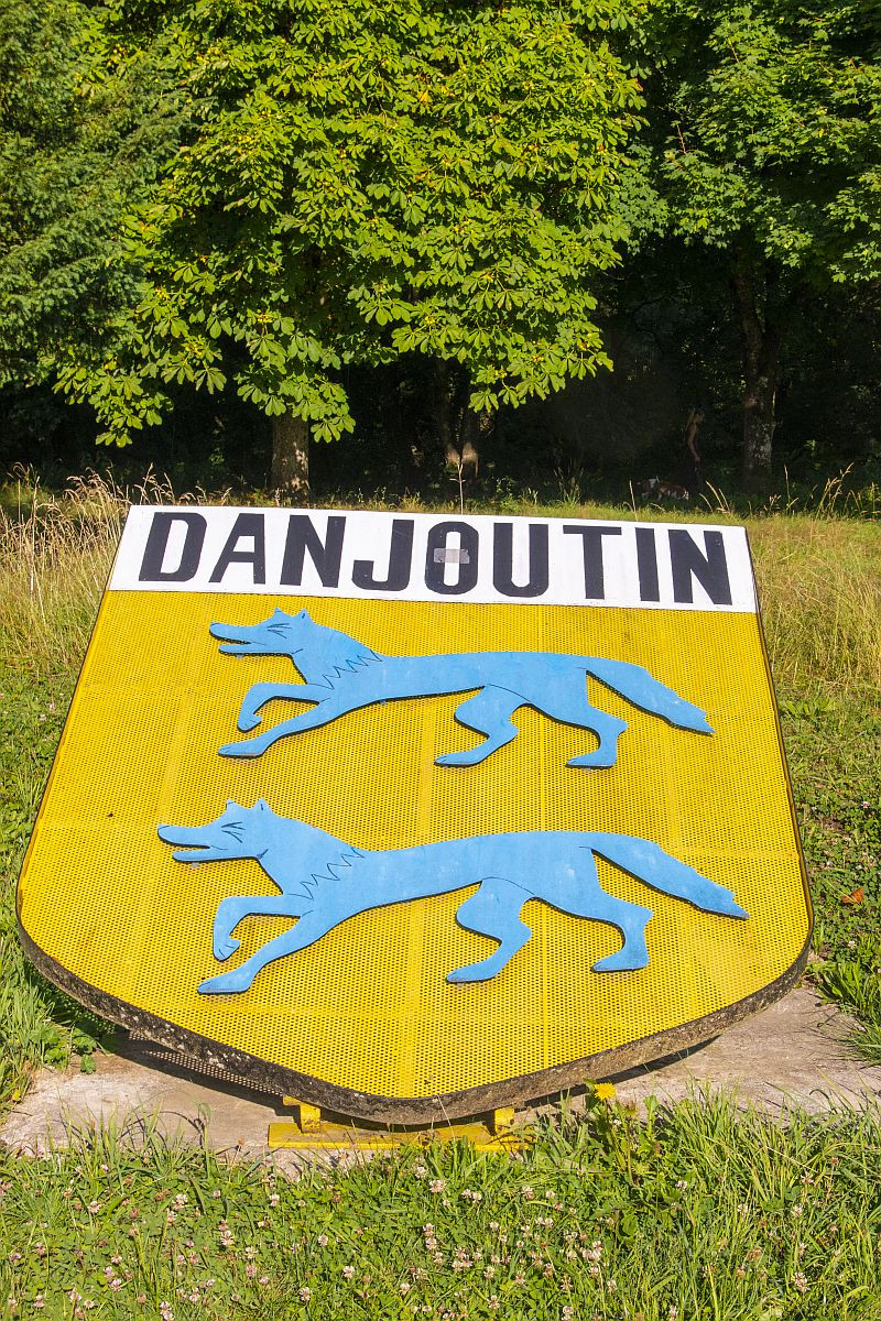 Klicke auf die Grafik für eine vergrößerte Ansicht  Name: 03 Das Wappen von Danjoutin.jpg Ansichten: 0 Größe: 694,8 KB ID: 3354352