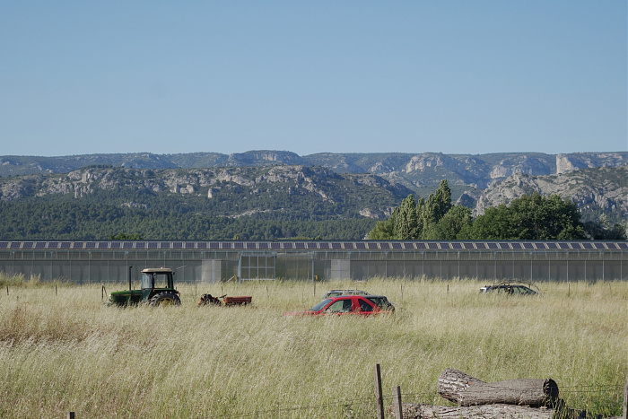 Klicke auf die Grafik für eine vergrößerte Ansicht  Name: Blick in felsige Hügellandschaften östlich von Arles (1).jpg Ansichten: 0 Größe: 740,8 KB ID: 3354737
