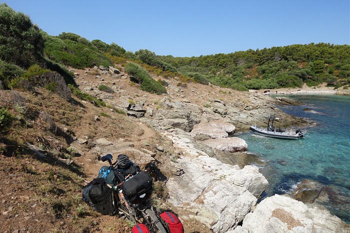 Klicke auf die Grafik für eine vergrößerte Ansicht  Name: Küstenwanderweg mit dem Radel.jpg Ansichten: 0 Größe: 1.022,7 KB ID: 3354738