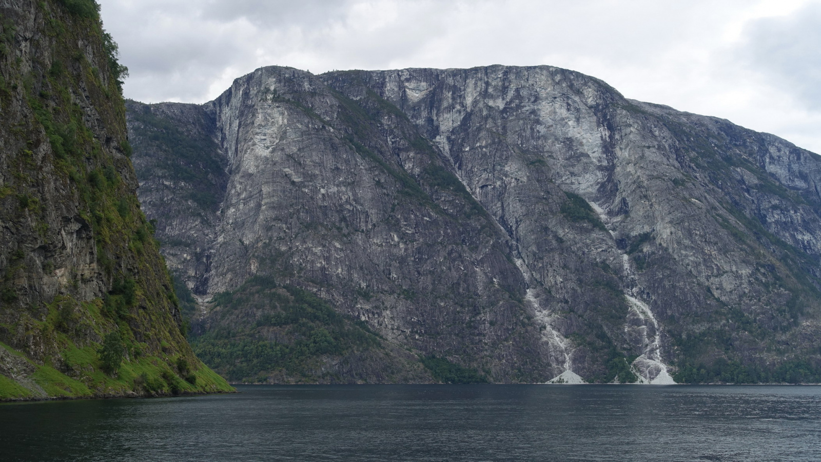 Klicke auf die Grafik für eine vergrößerte Ansicht  Name: 2025 Norge 0681.jpg Ansichten: 0 Größe: 674,8 KB ID: 3355407