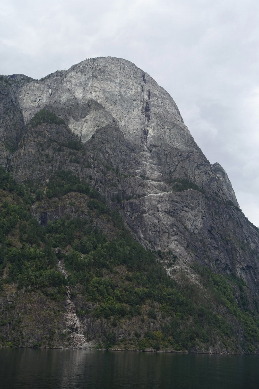 Klicke auf die Grafik für eine vergrößerte Ansicht  Name: 2025 Norge 0685.jpg Ansichten: 0 Größe: 665,6 KB ID: 3355409