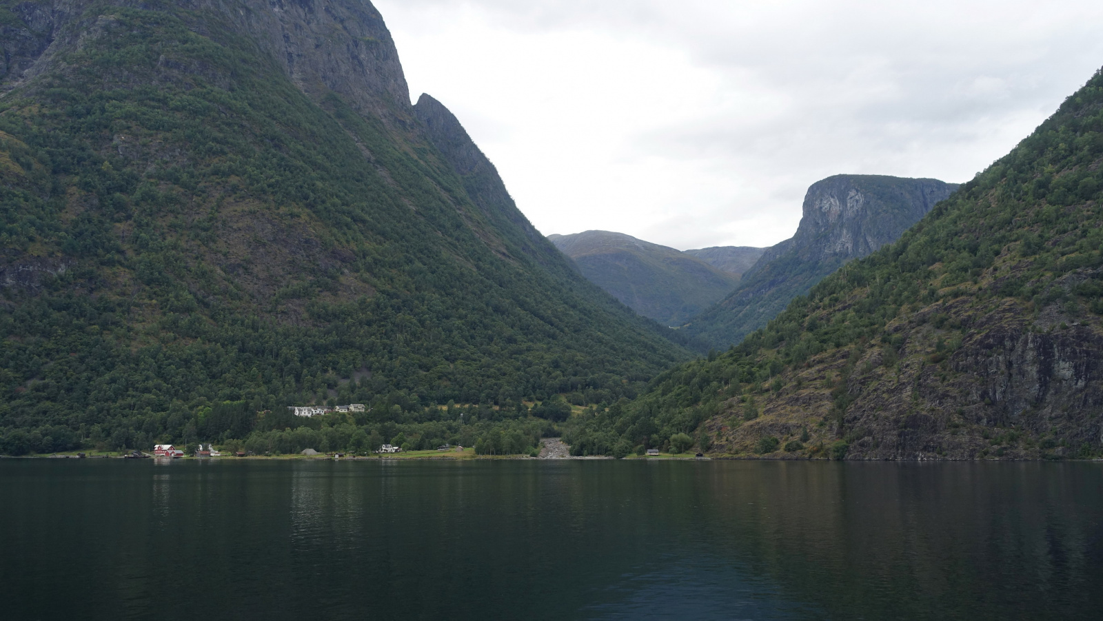 Klicke auf die Grafik für eine vergrößerte Ansicht  Name: 2025 Norge 0686.jpg Ansichten: 0 Größe: 495,6 KB ID: 3355411