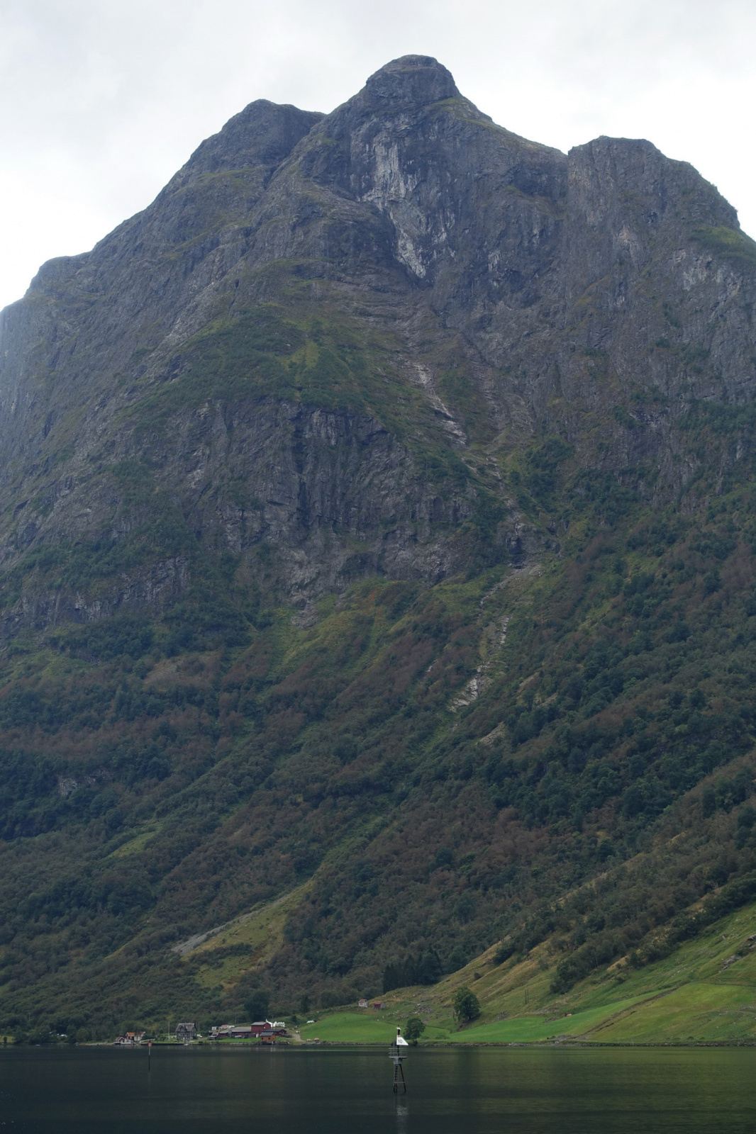 Klicke auf die Grafik für eine vergrößerte Ansicht  Name: 2025 Norge 0691.jpg Ansichten: 0 Größe: 661,6 KB ID: 3355415