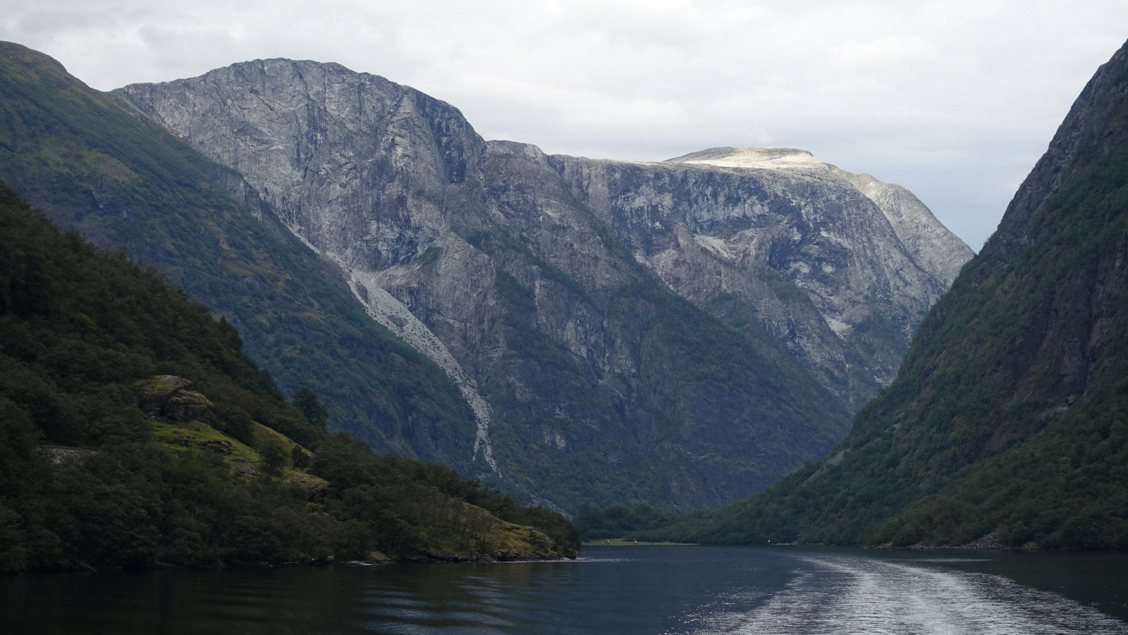 Klicke auf die Grafik für eine vergrößerte Ansicht  Name: 2025 Norge 0692.jpg Ansichten: 0 Größe: 526,4 KB ID: 3355416