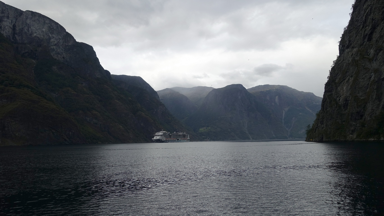 Klicke auf die Grafik für eine vergrößerte Ansicht  Name: 2025 Norge 0703.jpg Ansichten: 0 Größe: 483,8 KB ID: 3355426