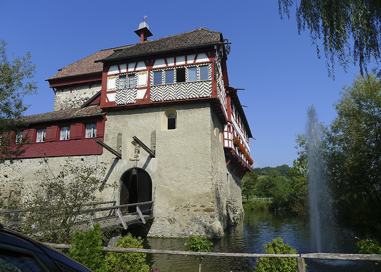 Klicke auf die Grafik für eine vergrößerte Ansicht

Name: WAI_30_Schweiz.jpg
Ansichten: 166
Größe: 209,9 KB
ID: 3355617