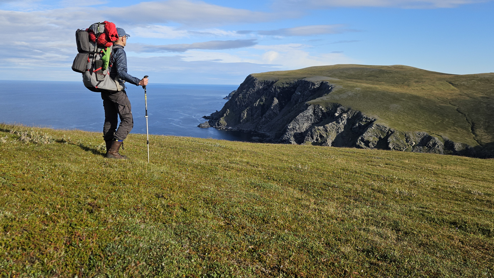 Klicke auf die Grafik für eine vergrößerte Ansicht

Name: 20250904_092702 ich vor Klippe.jpg
Ansichten: 16
Größe: 968,4 KB
ID: 3355987