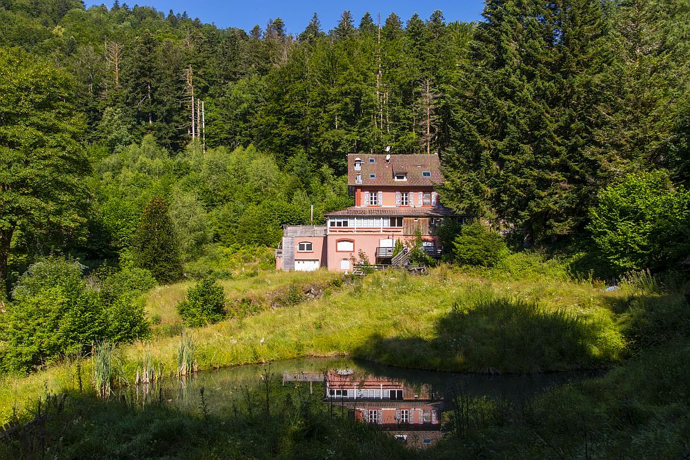 Klicke auf die Grafik für eine vergrößerte Ansicht  Name: 09 Leider hat dieses Gasthaus recht endgültig geschlossen.jpg Ansichten: 17 Größe: 410,4 KB ID: 3356120