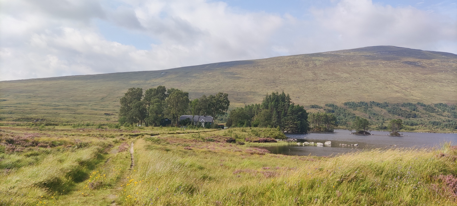 Klicke auf die Grafik für eine vergrößerte Ansicht  Name: Corrourhostel.jpg Ansichten: 0 Größe: 588,6 KB ID: 3356642