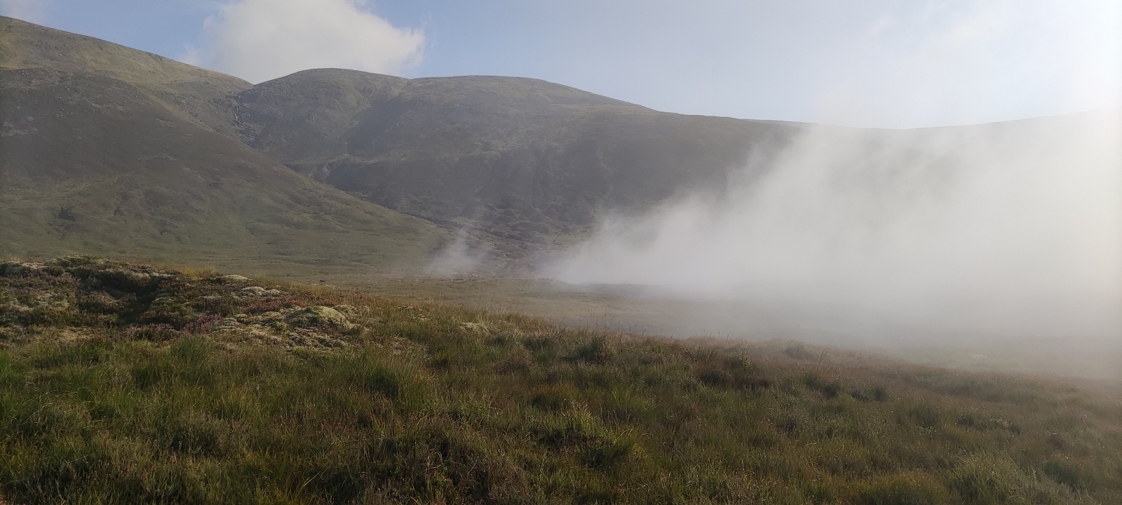 Klicke auf die Grafik für eine vergrößerte Ansicht  Name: NebelZiehtInsTal.jpg Ansichten: 0 Größe: 398,4 KB ID: 3356649