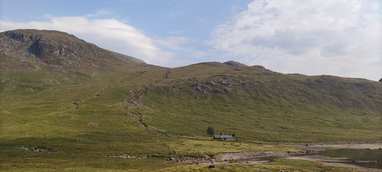 Klicke auf die Grafik für eine vergrößerte Ansicht  Name: PassPOVBothy.jpg Ansichten: 0 Größe: 536,7 KB ID: 3356652