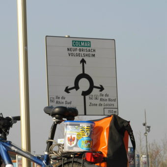 Klicke auf die Grafik für eine vergrößerte Ansicht

Name: IMG_0879.jpg
Ansichten: 109
Größe: 27,2 KB
ID: 3357128