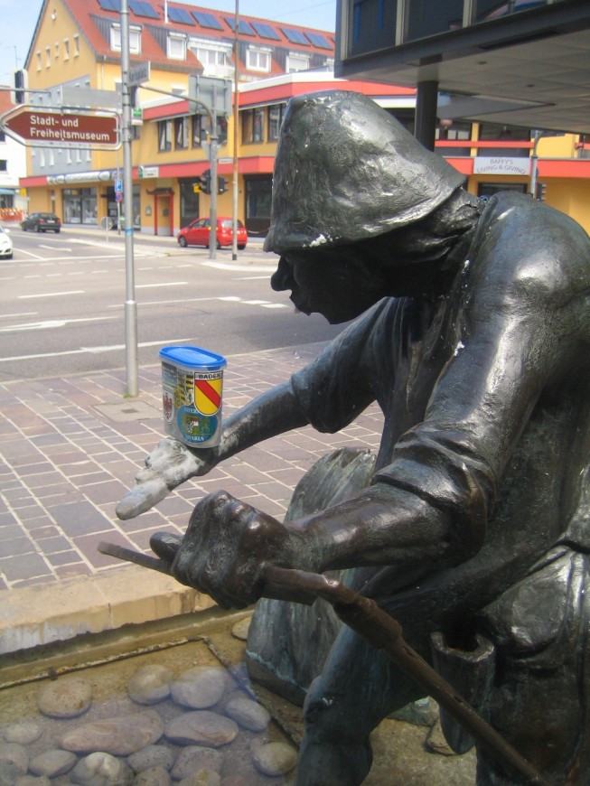 Klicke auf die Grafik für eine vergrößerte Ansicht

Name: Brunnentyp.jpg
Ansichten: 94
Größe: 167,1 KB
ID: 3357583