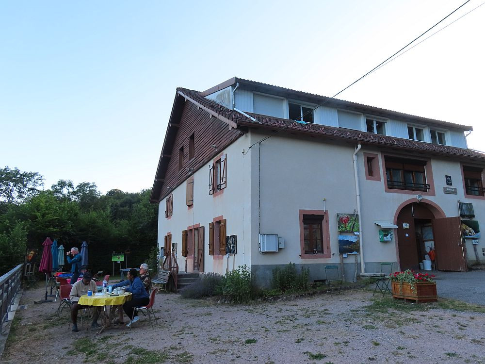 Klicke auf die Grafik für eine vergrößerte Ansicht  Name: 23 Ankunft am Naturfreundehaus Remiremont.jpg Ansichten: 0 Größe: 195,6 KB ID: 3357993