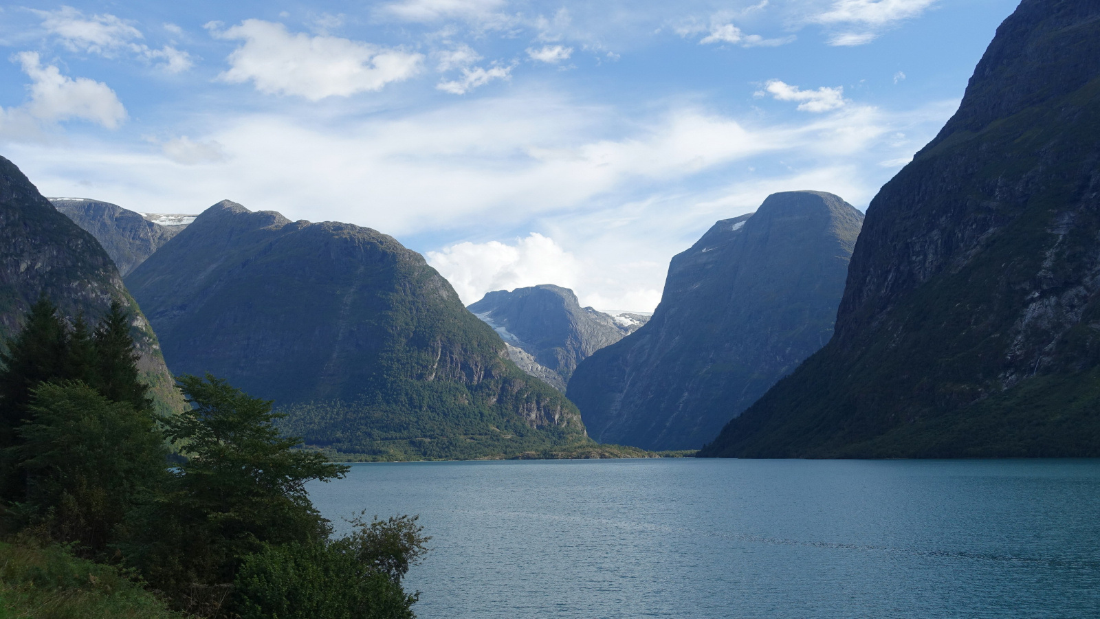 Klicke auf die Grafik für eine vergrößerte Ansicht

Name: 2025 Norge 0738.jpg
Ansichten: 5
Größe: 502,7 KB
ID: 3358165