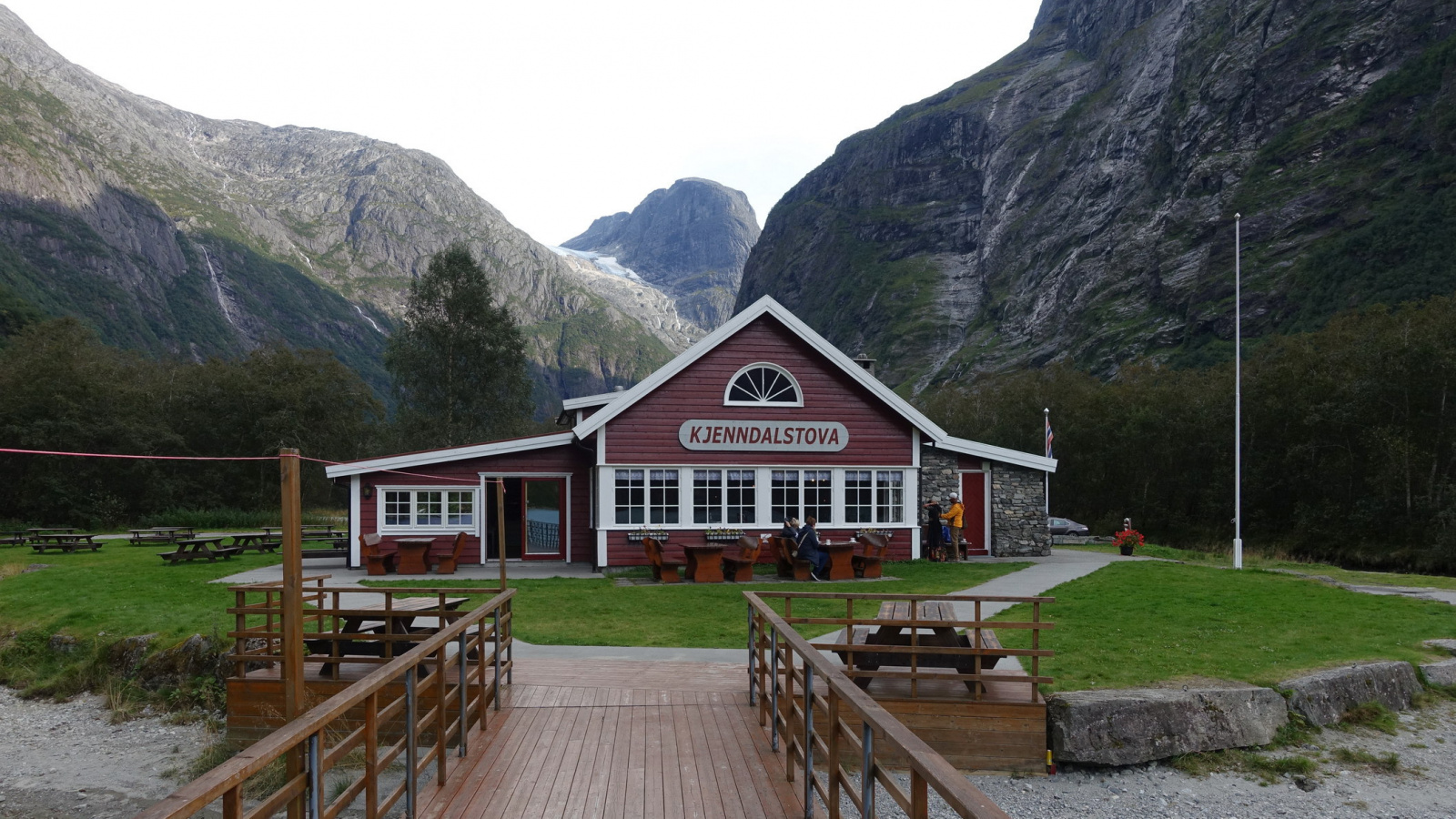 Klicke auf die Grafik für eine vergrößerte Ansicht

Name: 2025 Norge 0747.jpg
Ansichten: 5
Größe: 651,1 KB
ID: 3358174