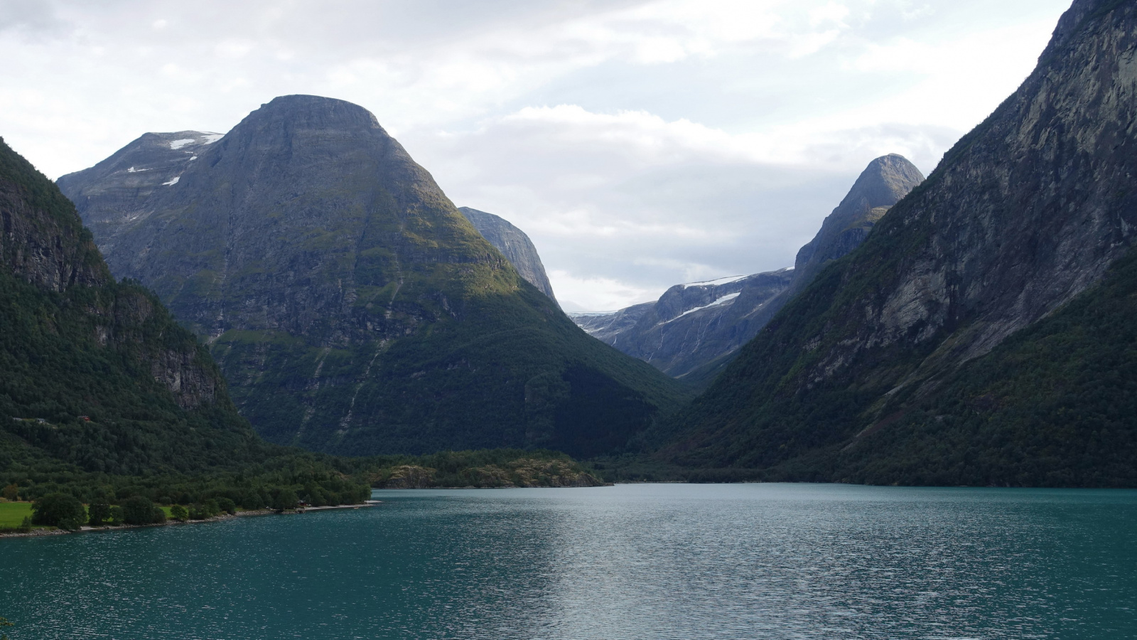 Klicke auf die Grafik für eine vergrößerte Ansicht

Name: 2025 Norge 0753.jpg
Ansichten: 5
Größe: 531,5 KB
ID: 3358178