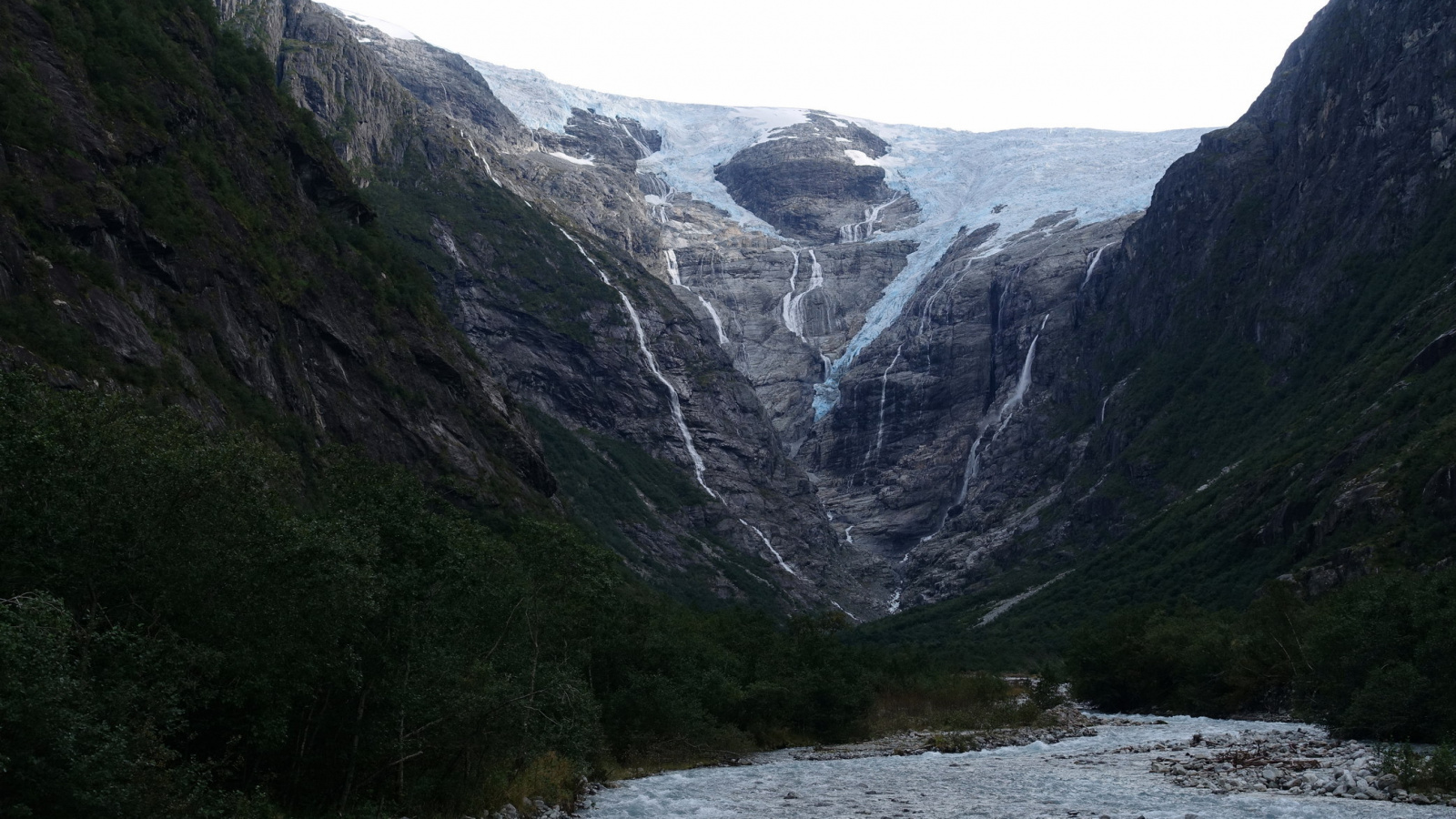 Klicke auf die Grafik für eine vergrößerte Ansicht

Name: 2025 Norge 0750.jpg
Ansichten: 5
Größe: 592,8 KB
ID: 3358182