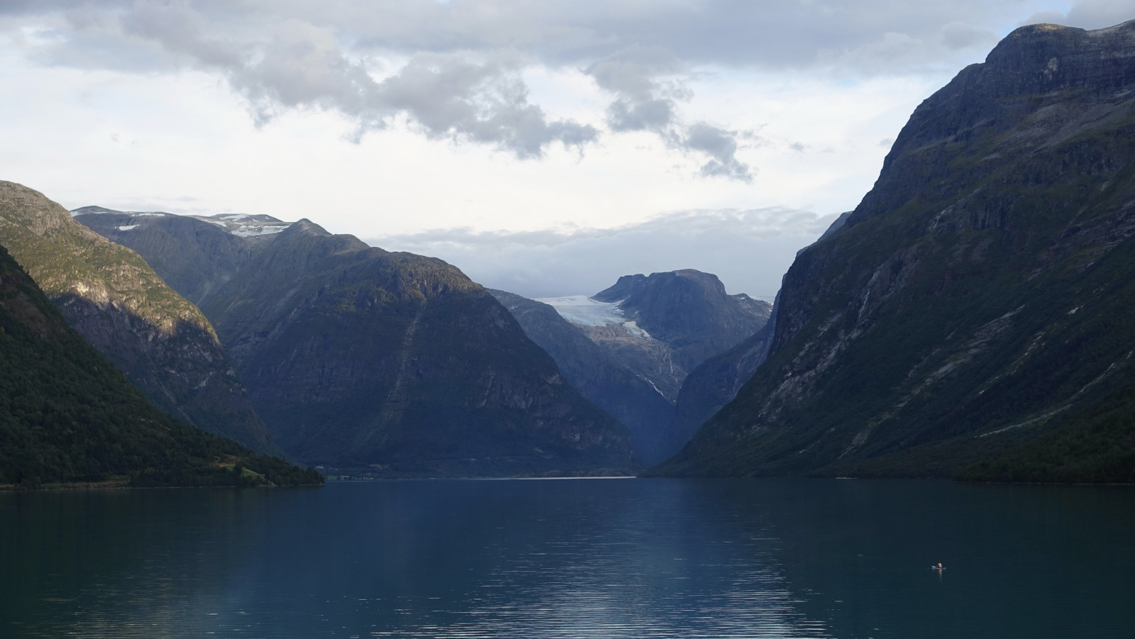 Klicke auf die Grafik für eine vergrößerte Ansicht

Name: 2025 Norge 0759.jpg
Ansichten: 5
Größe: 364,4 KB
ID: 3358186