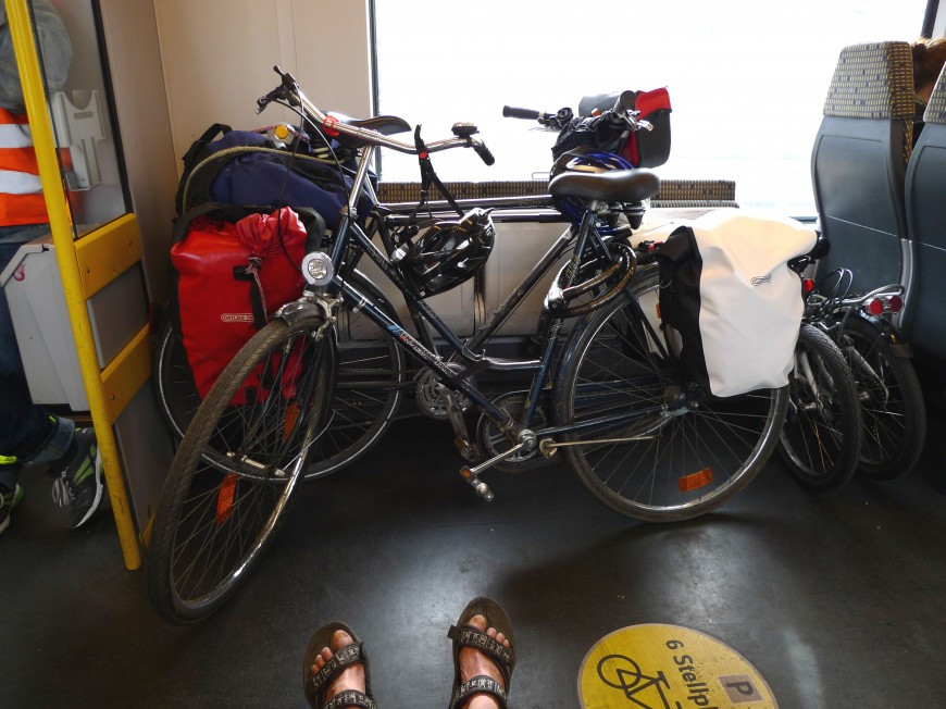 Klicke auf die Grafik für eine vergrößerte Ansicht

Name: aP1110342.jpg
Ansichten: 35
Größe: 152,8 KB
ID: 3360085