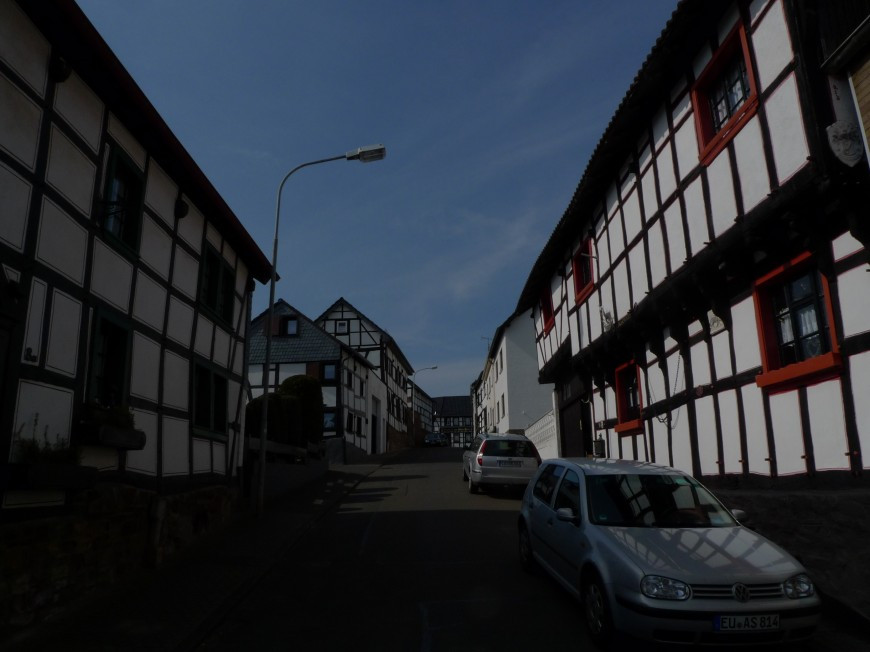 Klicke auf die Grafik für eine vergrößerte Ansicht

Name: P1110231.jpg
Ansichten: 34
Größe: 99,3 KB
ID: 3360095