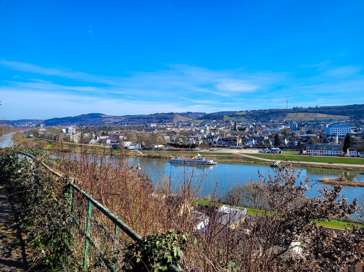 Klicke auf die Grafik für eine vergrößerte Ansicht

Name: dataurl616437.jpg
Ansichten: 85
Größe: 634,4 KB
ID: 3360649