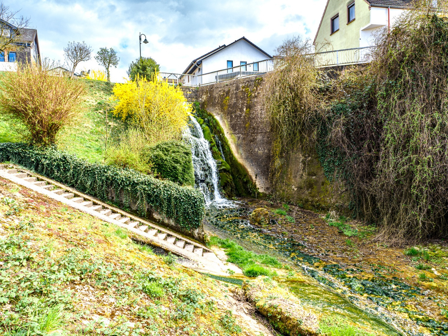 Klicke auf die Grafik für eine vergrößerte Ansicht  Name: dataurl042130.jpg Ansichten: 0 Größe: 1,02 MB ID: 3361356