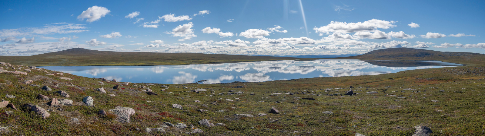 Klicke auf die Grafik für eine vergrößerte Ansicht

Name: Sjaunja_2025_228_Panorama_small.jpg
Ansichten: 160
Größe: 443,1 KB
ID: 3361390