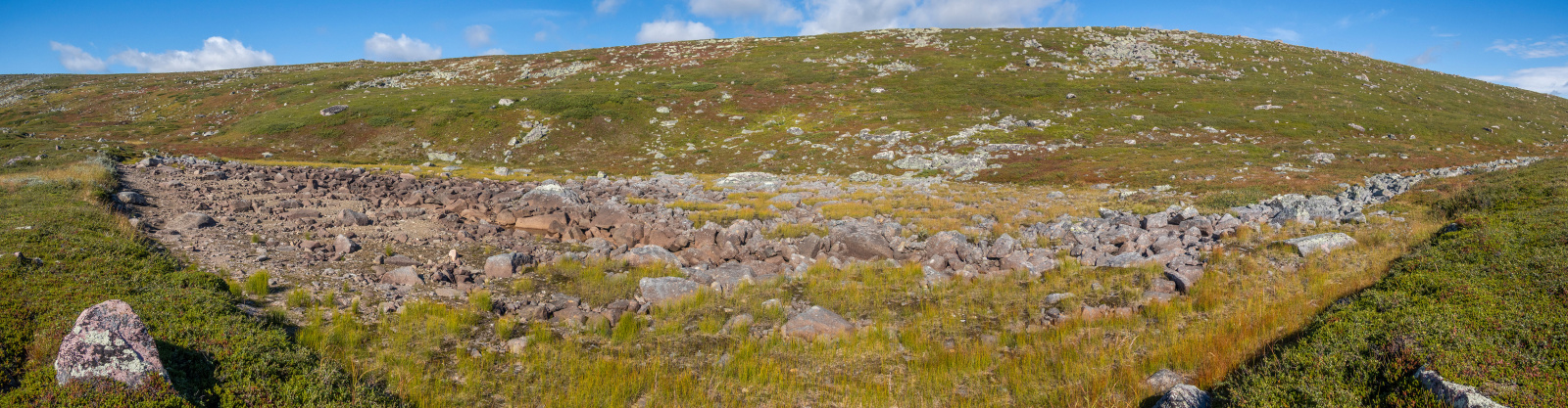 Klicke auf die Grafik für eine vergrößerte Ansicht

Name: Sjaunja_2025_221_Panorama_small.jpg
Ansichten: 157
Größe: 566,7 KB
ID: 3361392