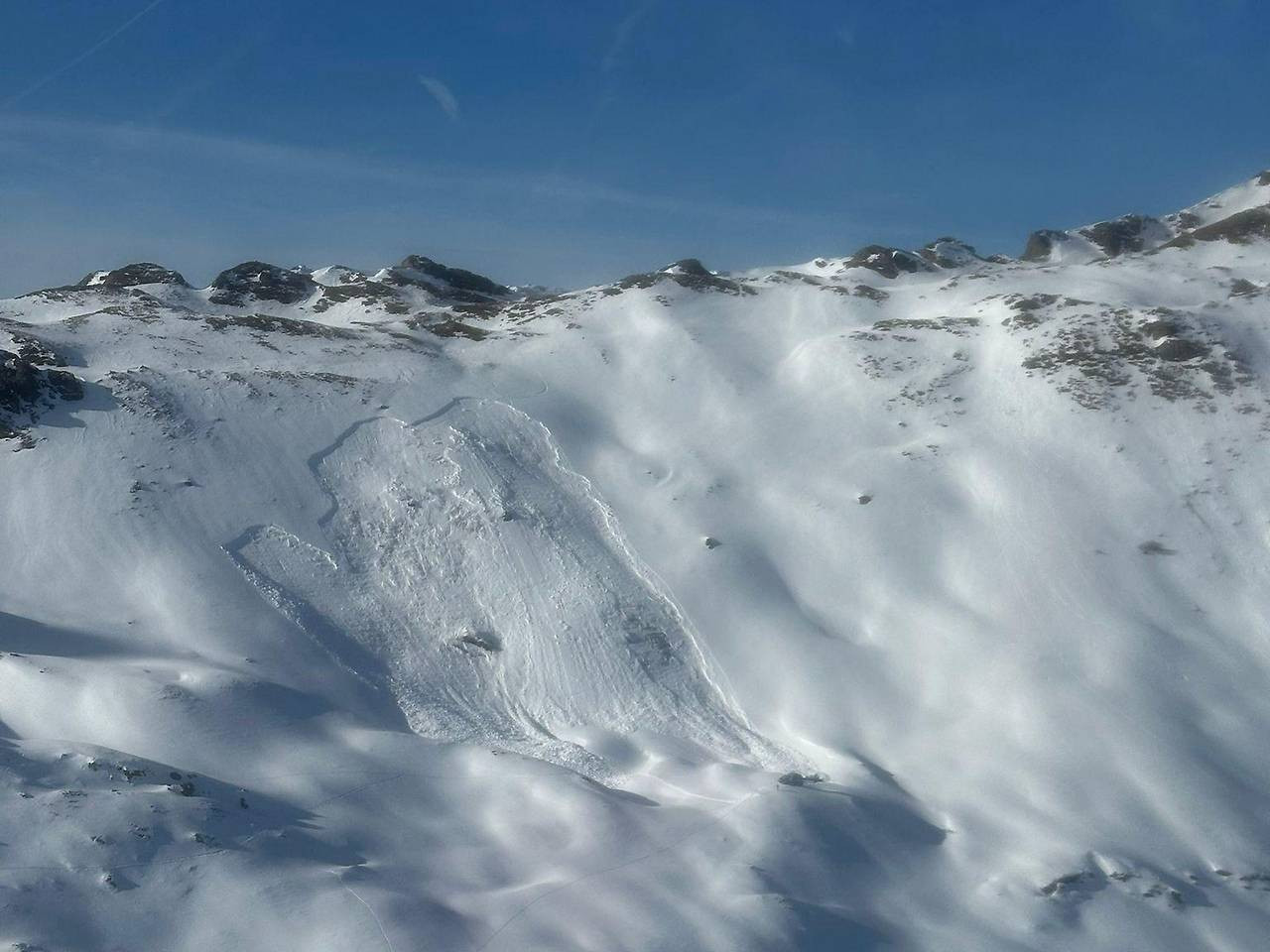 Klicke auf die Grafik für eine vergrößerte Ansicht

Name: 2900868_bigpicture_1120736_lawinenpongaua.jpg
Ansichten: 157
Größe: 179,6 KB
ID: 3361643