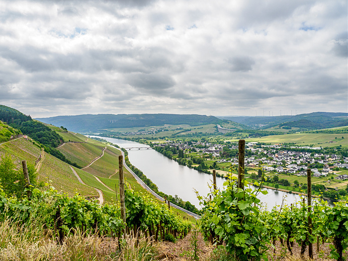 Klicke auf die Grafik für eine vergrößerte Ansicht

Name: Bild 7.jpg
Ansichten: 113
Größe: 832,9 KB
ID: 3361745