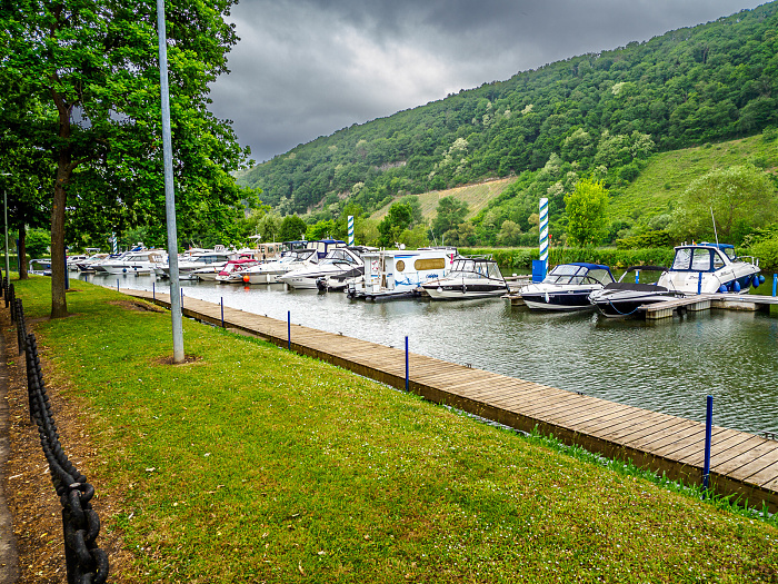 Klicke auf die Grafik für eine vergrößerte Ansicht

Name: Bild -45.jpg
Ansichten: 88
Größe: 1,27 MB
ID: 3361942