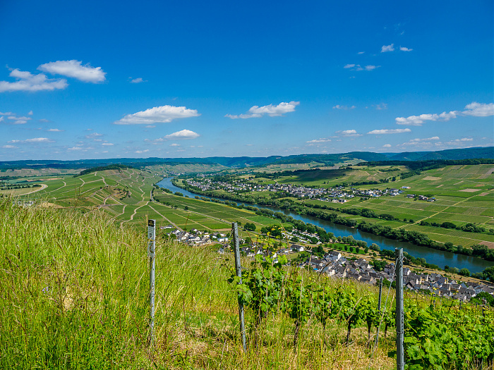 Klicke auf die Grafik für eine vergrößerte Ansicht

Name: Bild -14.jpg
Ansichten: 77
Größe: 963,6 KB
ID: 3362034