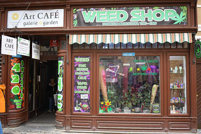 Klicke auf die Grafik für eine vergrößerte Ansicht

Name: DSC_0015.jpg
Ansichten: 38
Größe: 871,9 KB
ID: 3362454