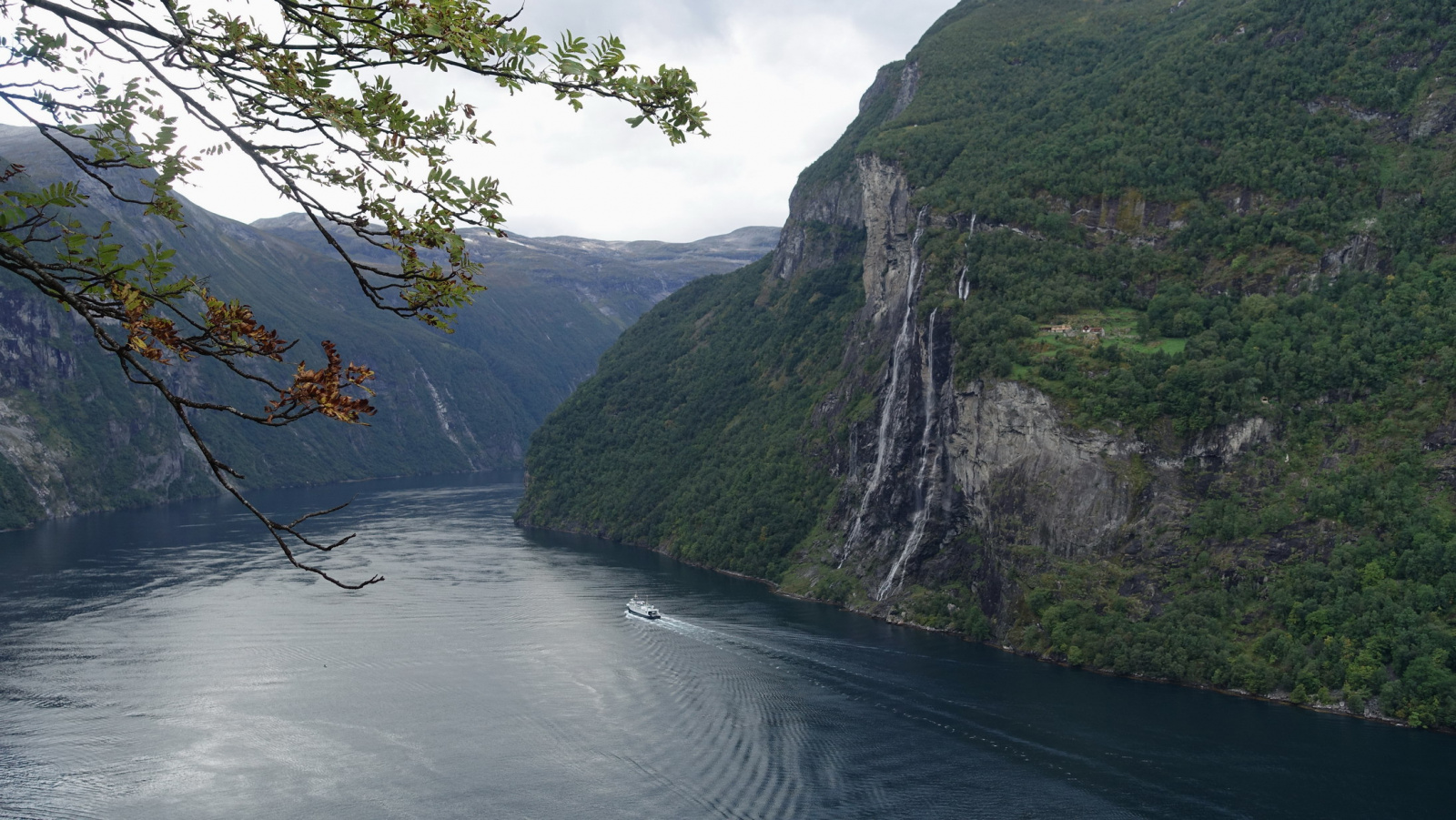 Klicke auf die Grafik für eine vergrößerte Ansicht  Name: 2025 Norge 0833.jpg Ansichten: 0 Größe: 653,0 KB ID: 3362573