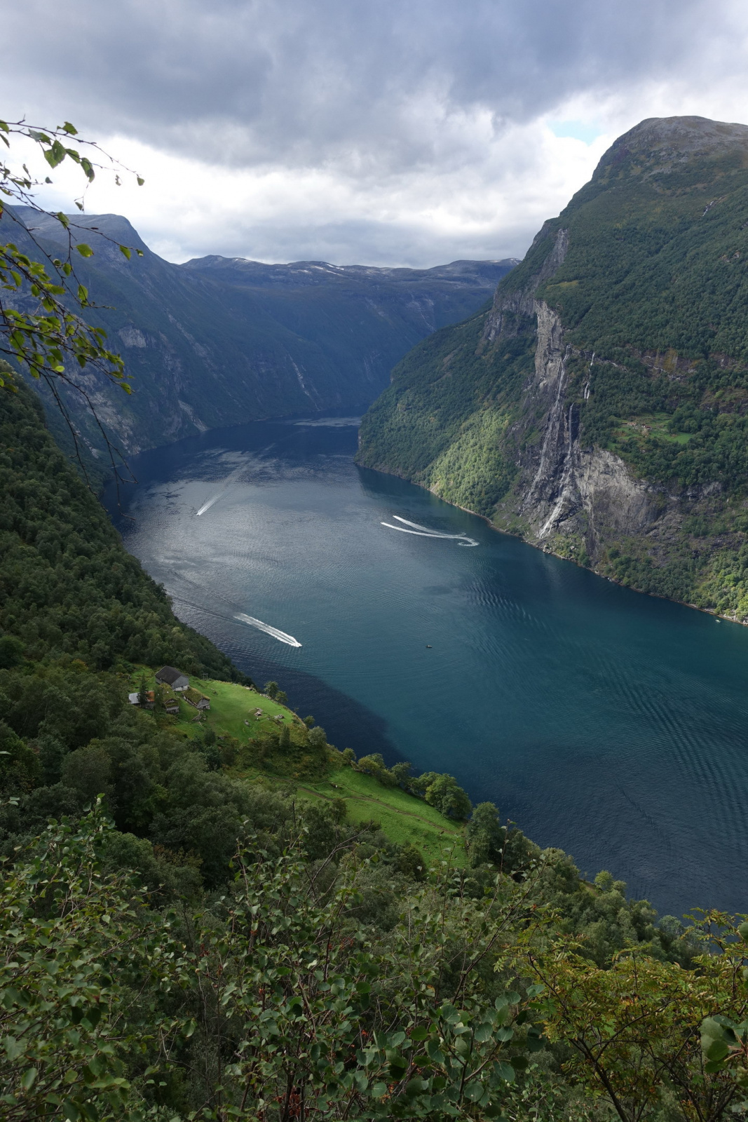 Klicke auf die Grafik für eine vergrößerte Ansicht

Name: 2025 Norge 0843.jpg
Ansichten: 115
Größe: 768,5 KB
ID: 3362587