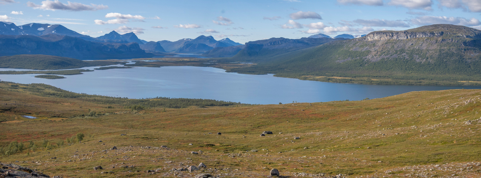 Klicke auf die Grafik für eine vergrößerte Ansicht

Name: Sjaunja_2025_273_Panorama_small.jpg
Ansichten: 58
Größe: 519,4 KB
ID: 3363221