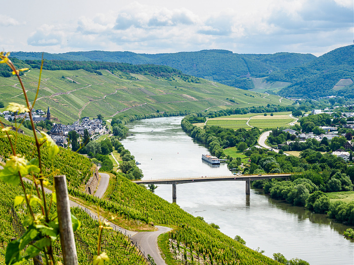 Klicke auf die Grafik für eine vergrößerte Ansicht

Name: Bild -8.jpg
Ansichten: 6
Größe: 922,6 KB
ID: 3364011