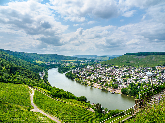 Klicke auf die Grafik für eine vergrößerte Ansicht

Name: Bild -22.jpg
Ansichten: 6
Größe: 914,8 KB
ID: 3364026