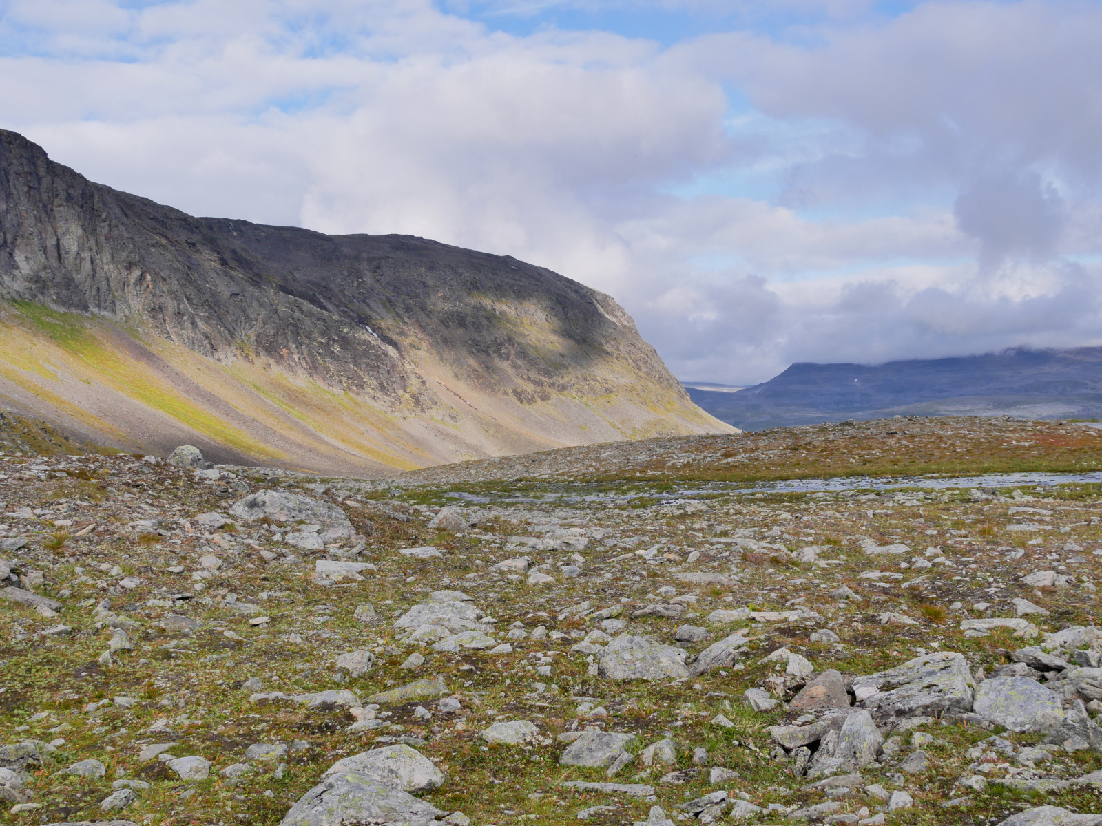 Klicke auf die Grafik für eine vergrößerte Ansicht

Name: P1150387.jpg
Ansichten: 141
Größe: 1,05 MB
ID: 3364156