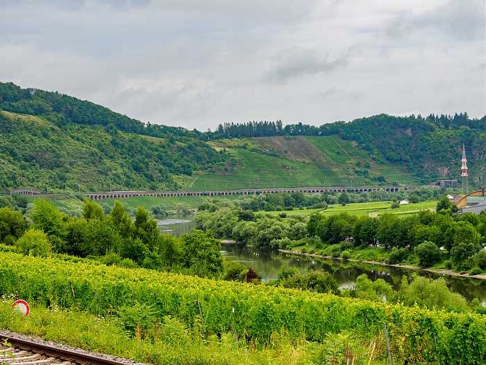 Klicke auf die Grafik für eine vergrößerte Ansicht

Name: Bild-4.jpg
Ansichten: 0
Größe: 951,3 KB
ID: 3365760