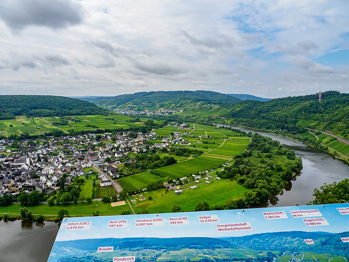 Klicke auf die Grafik für eine vergrößerte Ansicht

Name: Bild-9.jpg
Ansichten: 0
Größe: 711,8 KB
ID: 3365765