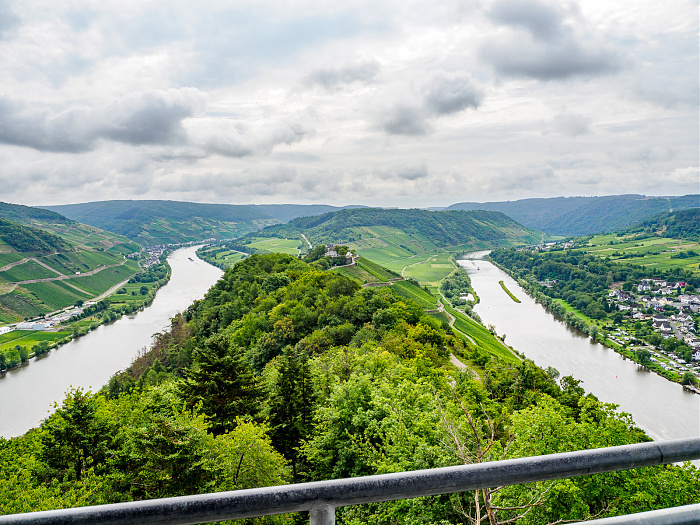 Klicke auf die Grafik für eine vergrößerte Ansicht

Name: Bild-8.jpg
Ansichten: 0
Größe: 847,1 KB
ID: 3365766