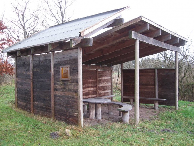 Datei:E1 Schutzhuette sh3.jpg